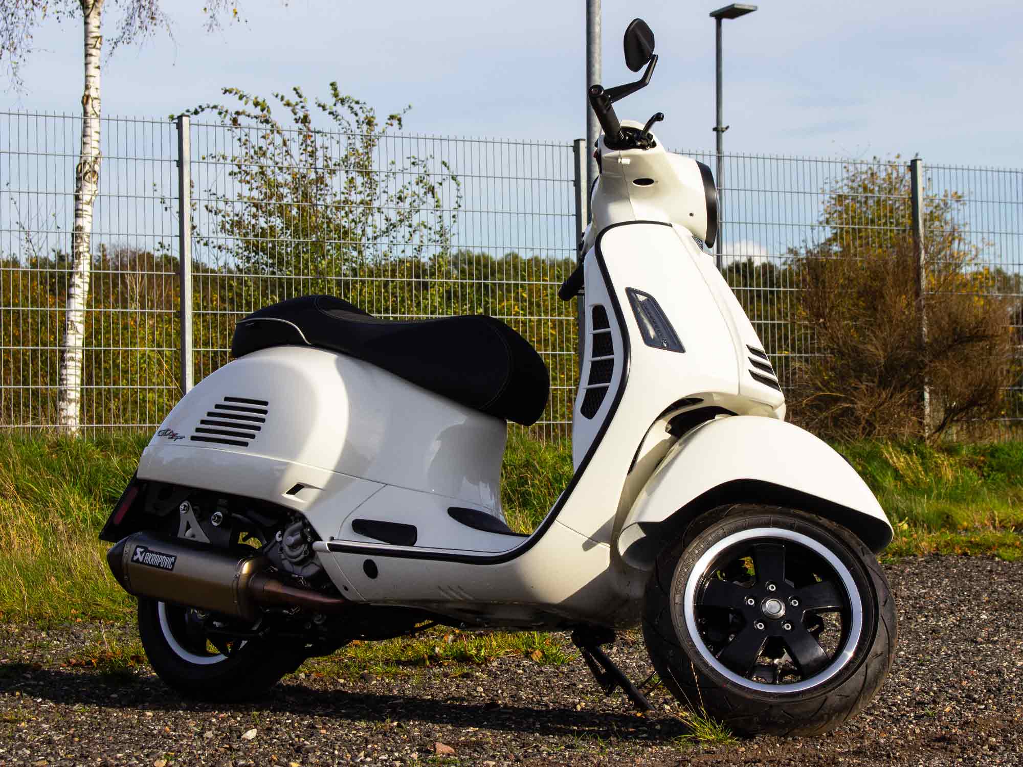 Custom Vespa GTS 300 HPE Scooter & Service