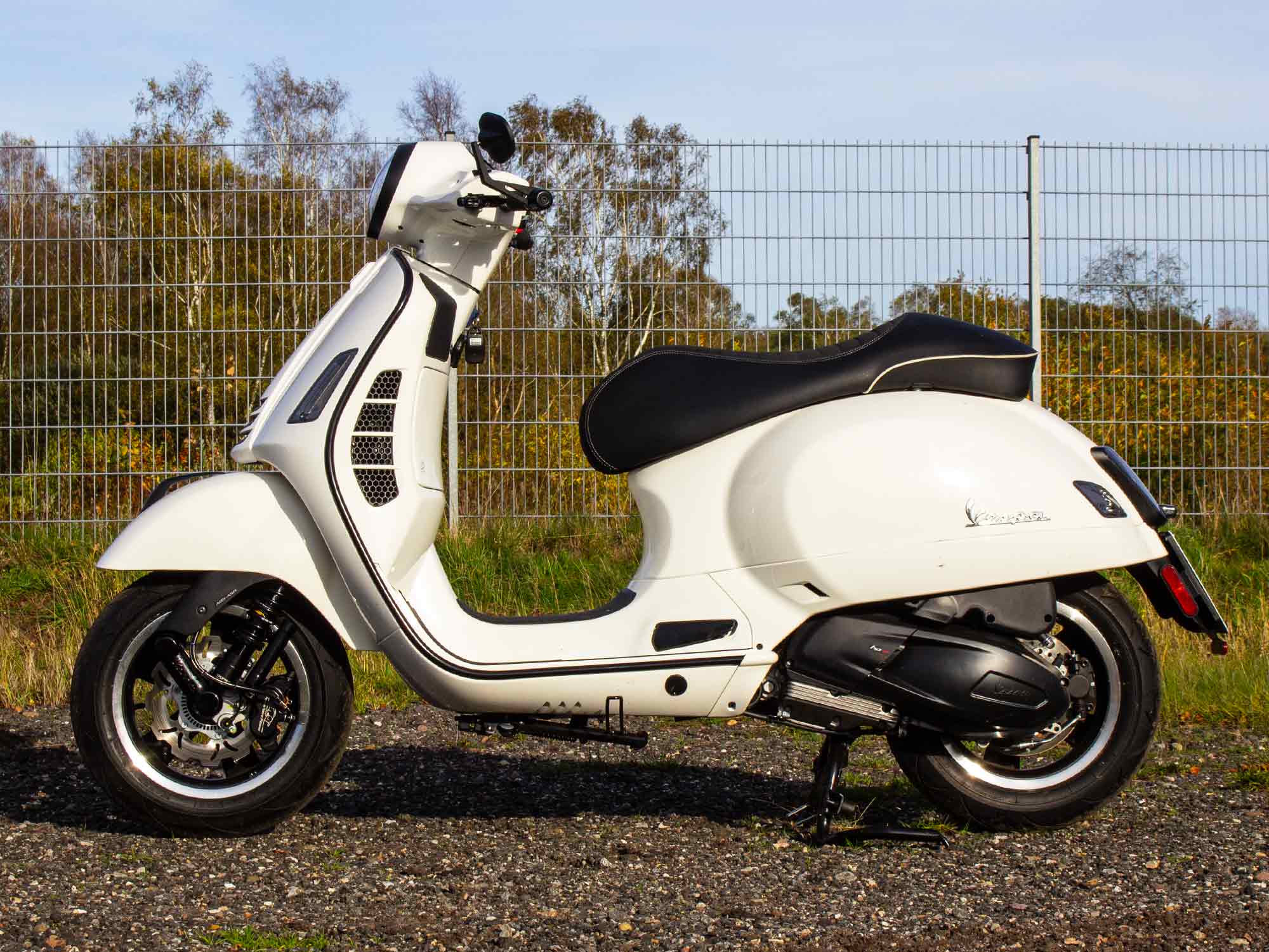 Custom Vespa GTS 300 HPE Scooter & Service