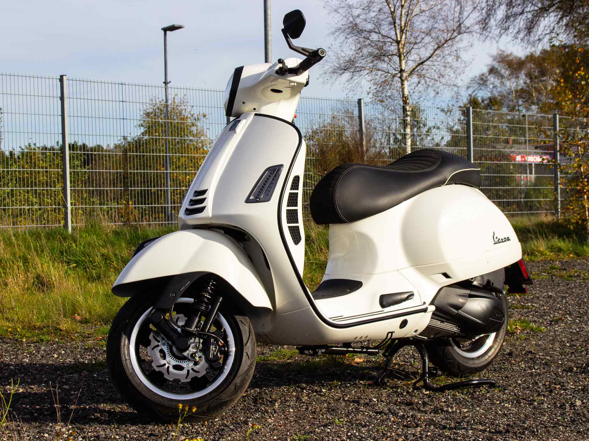 Custom Vespa GTS 300 HPE Scooter & Service