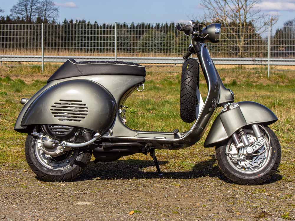Custom Vespa Conversion GS 244 in Porsche Steingrau