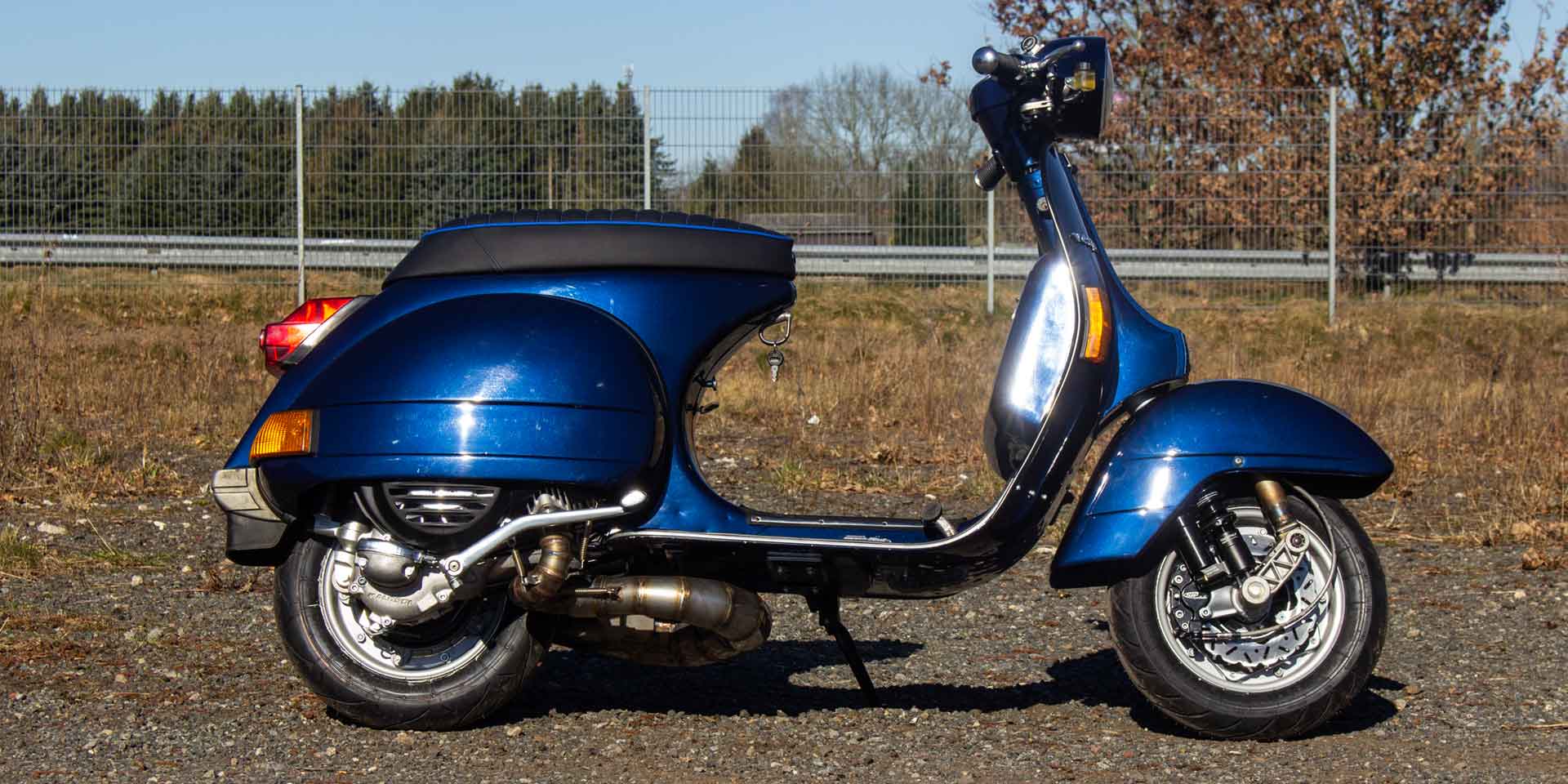 Custom Vespa PX 244ccm blau mit Scheibenbremse