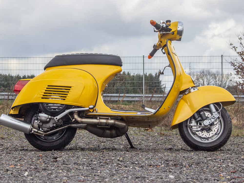 Custom Vespa Sprint 244 Porsche Gelb mit Scheibenbremse