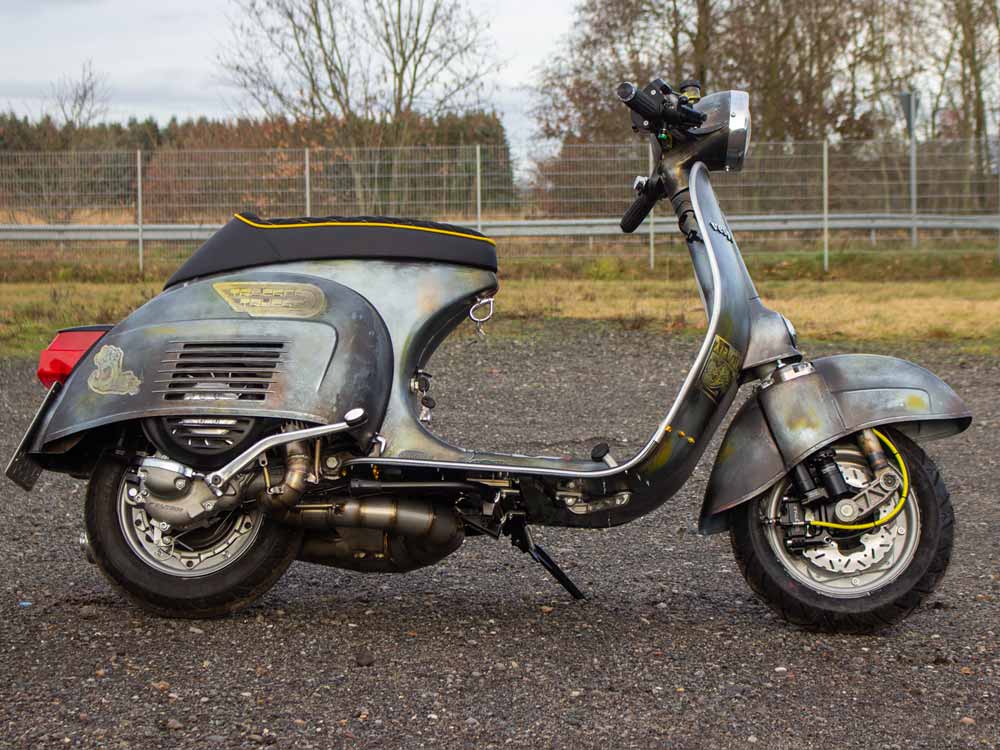 Custom Vespa Sprint 244 Rawstyle
