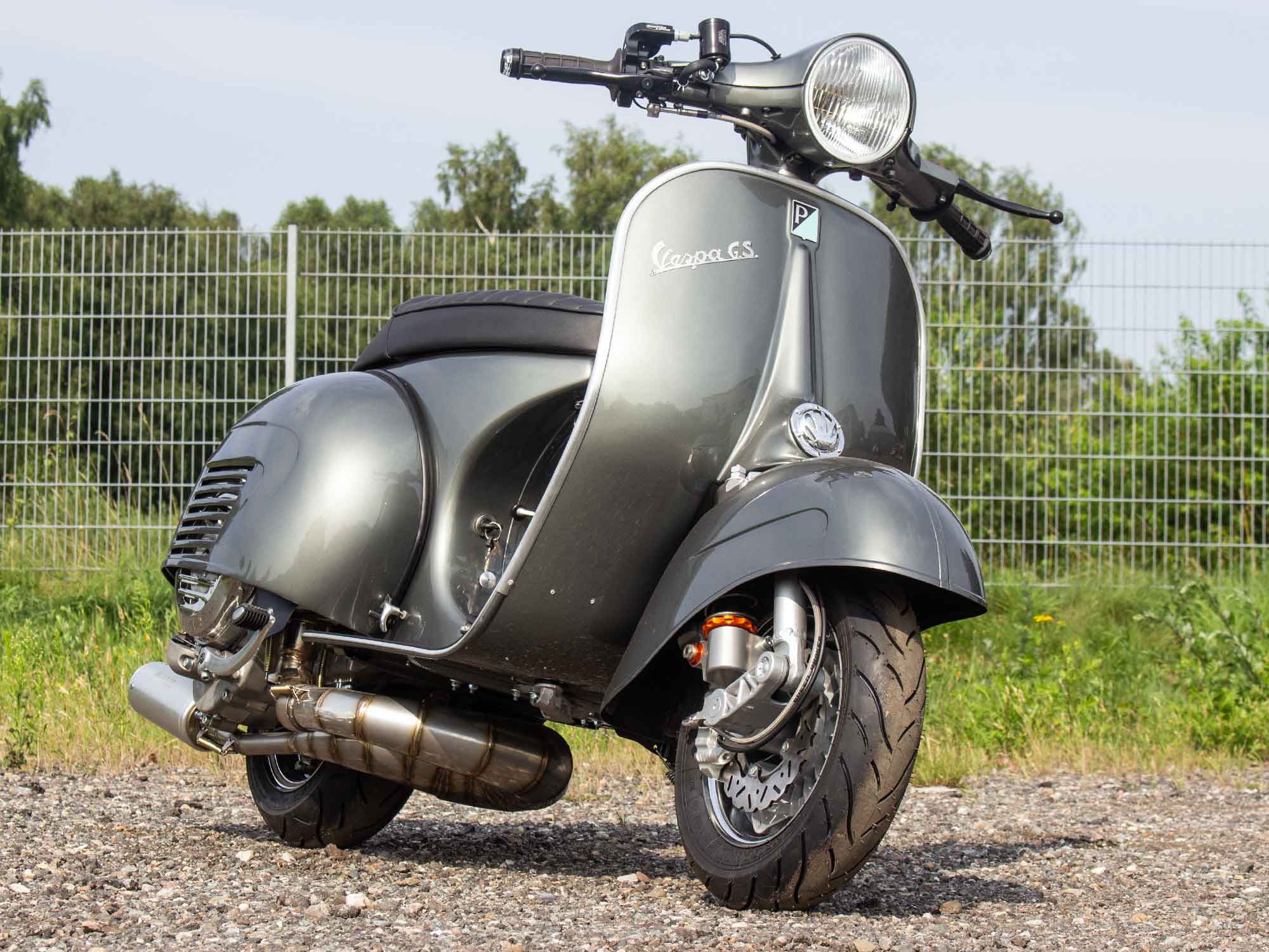 Custom Vespa Umbau GS 306ccm BFA mit Scheibenbremse in Porsche Felsengrün