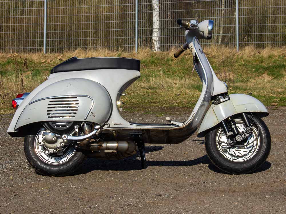 Custom Vespa Umbau VNB mit 244ccm Motor und Scheibenbremse in Piaggio Grigio Ametista
