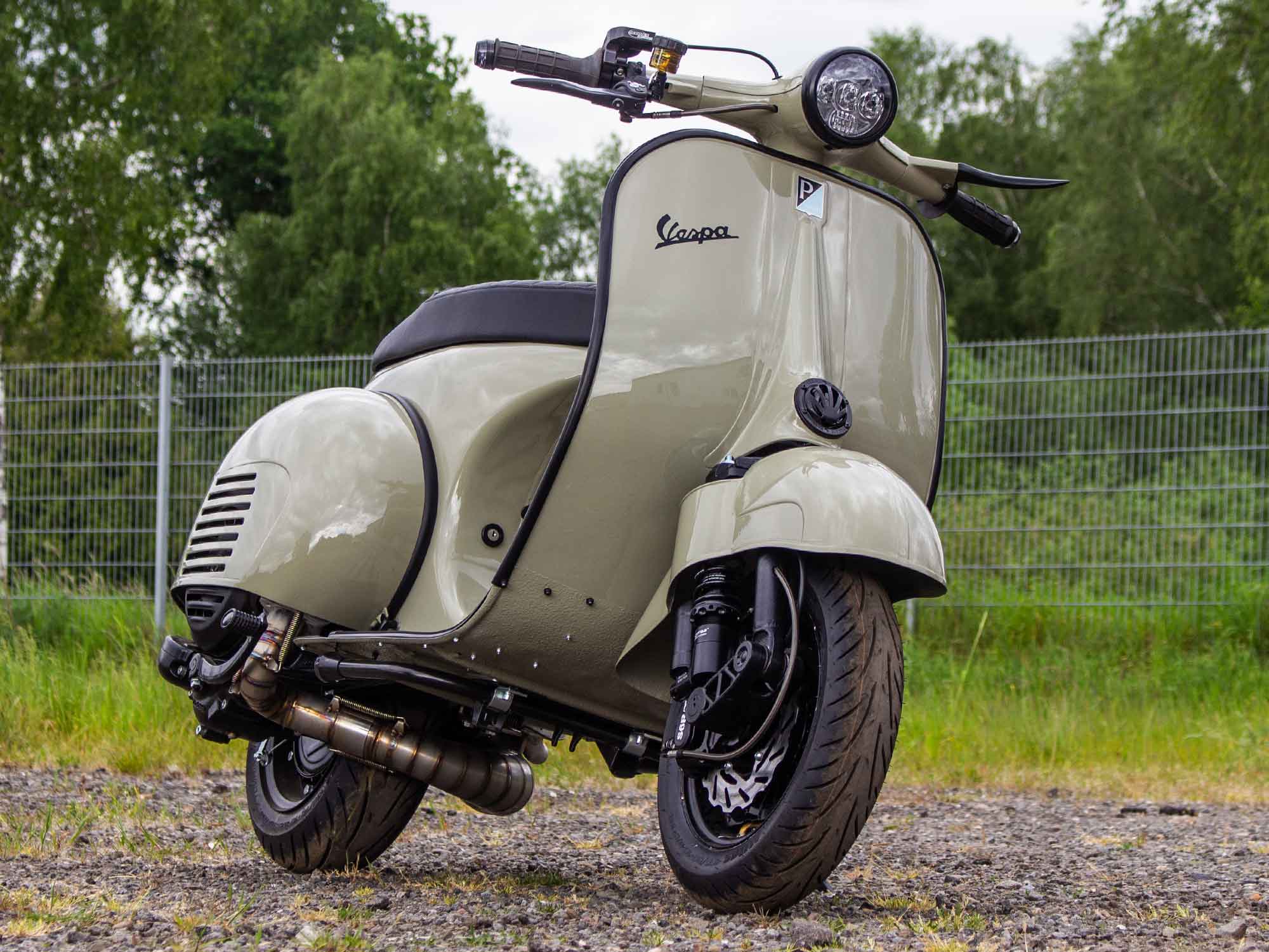 Custom Vespa VNB 244ccm in Porsche Steingrau