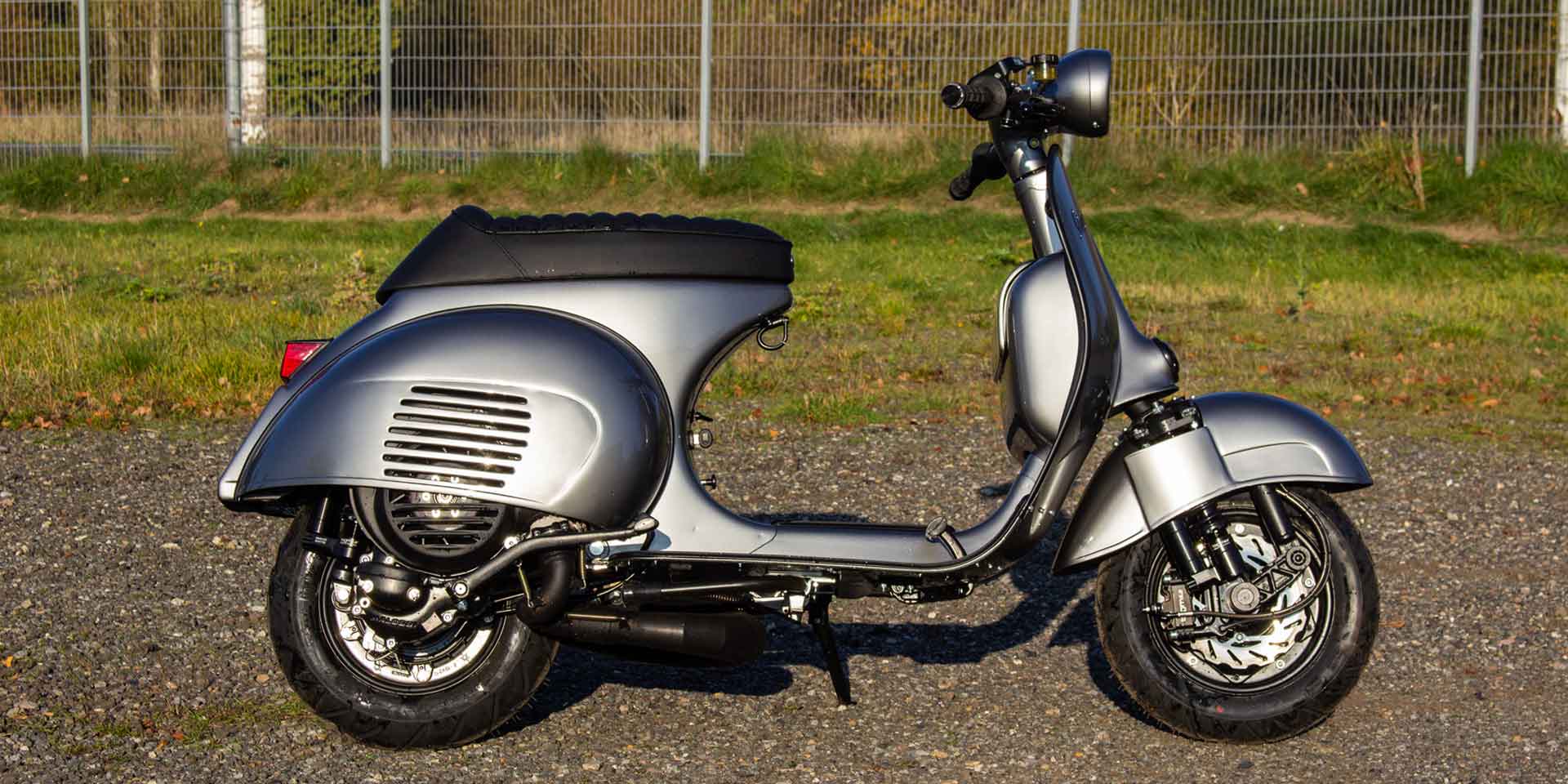 Custom Vespa VNB 221 in BMW Donington Grey