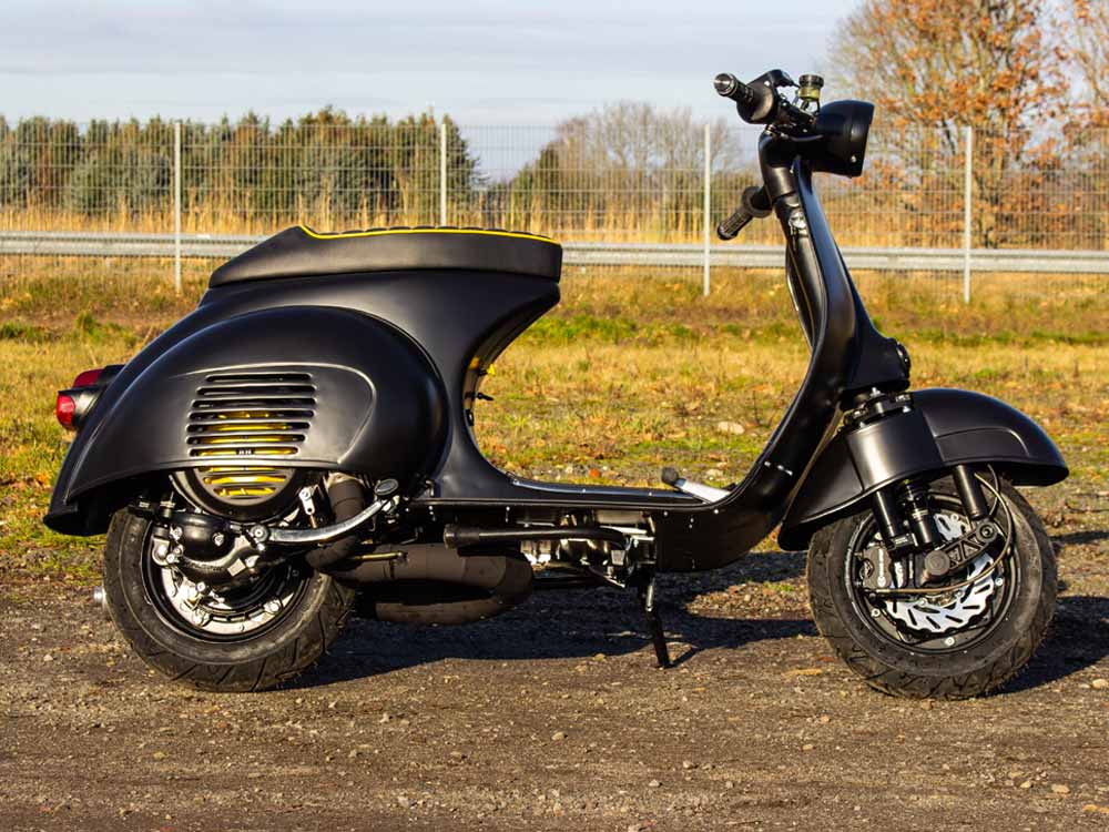 Custom Vespa VNB 244ccm Quattrini matt schwarz