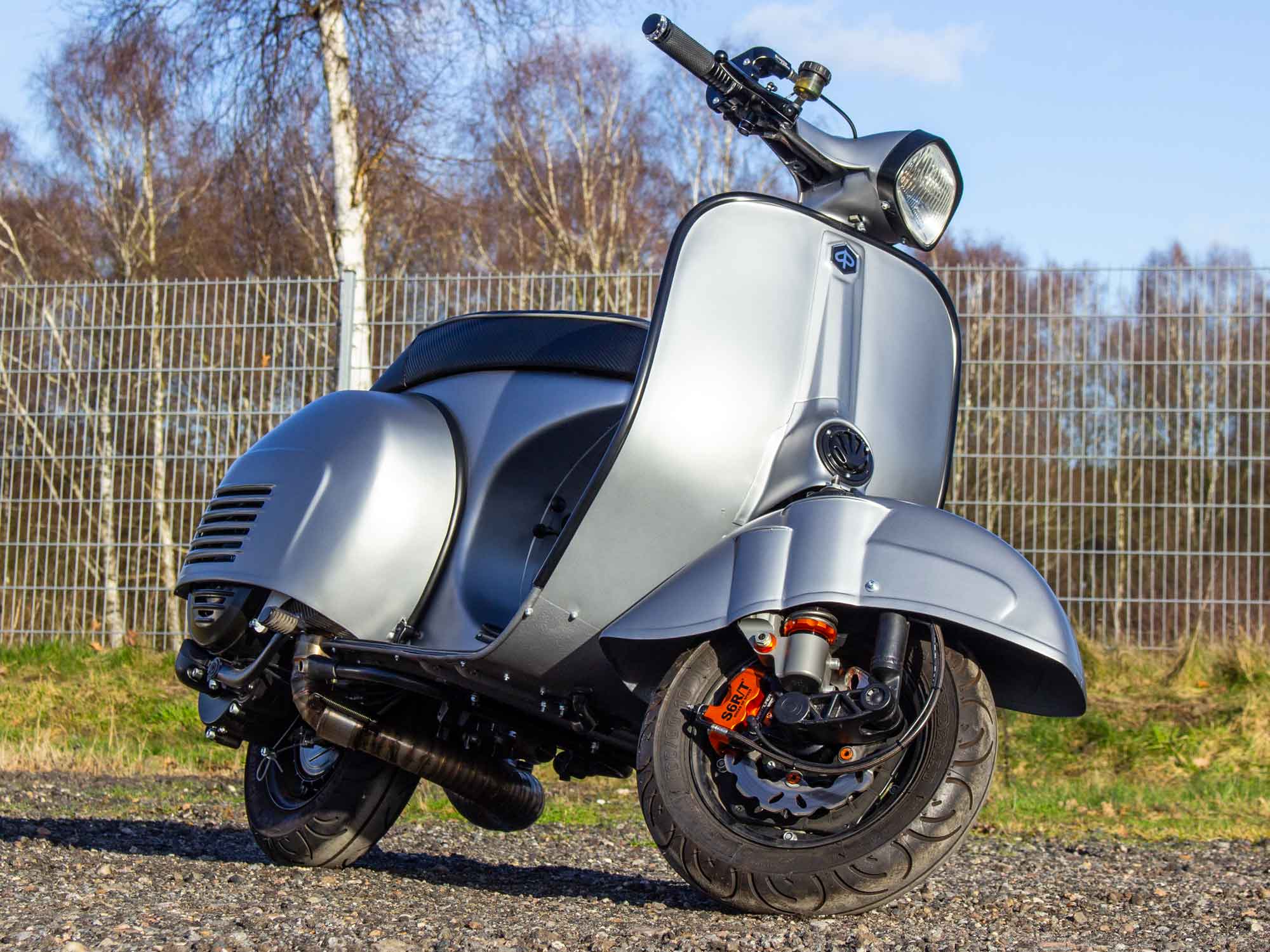 Motovespa Umbau mit BFA 306ccm Motor, Scheibenbremse und Curley Rennauspuff