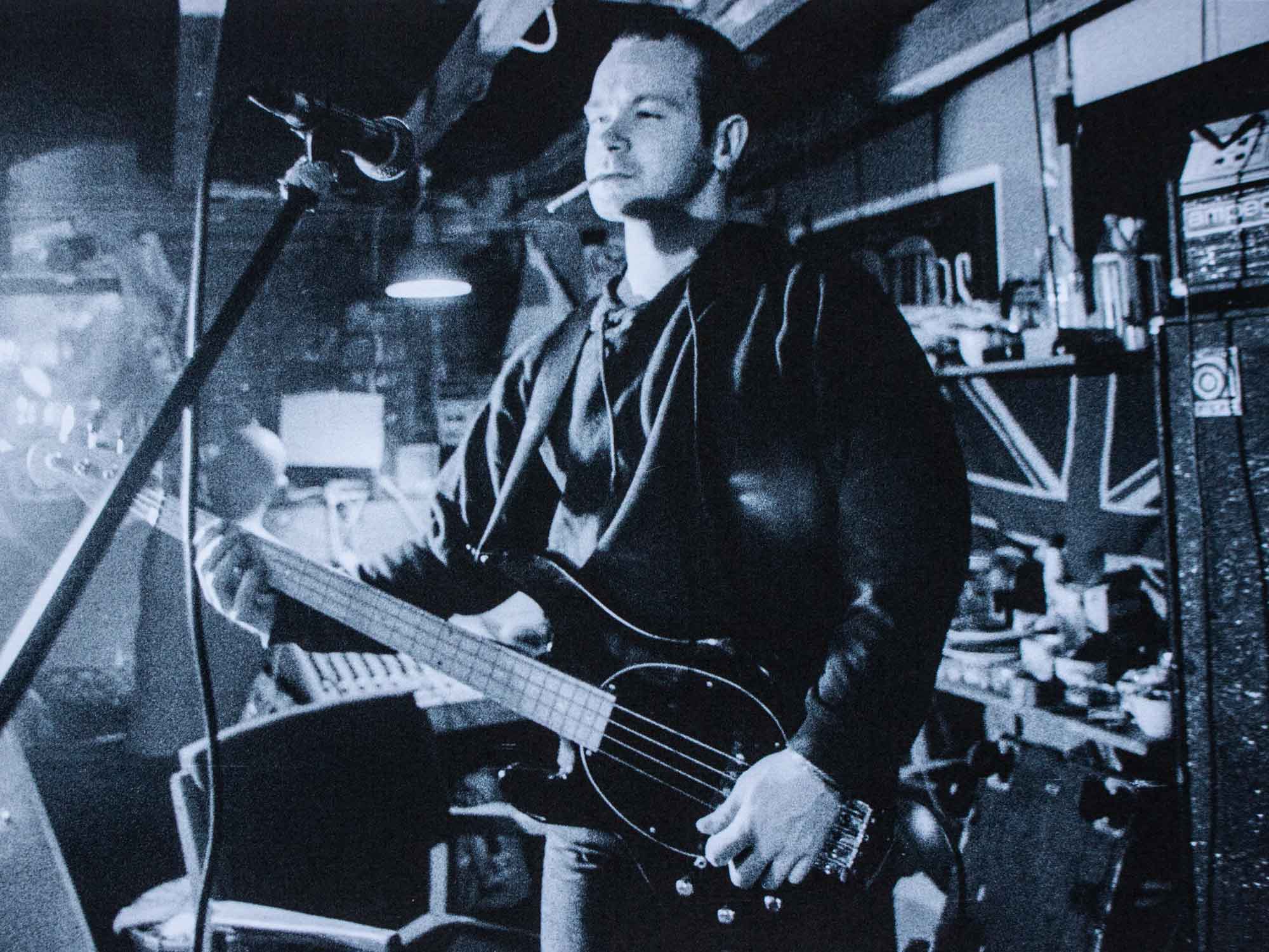 Musiker Wolle mit E-Bass