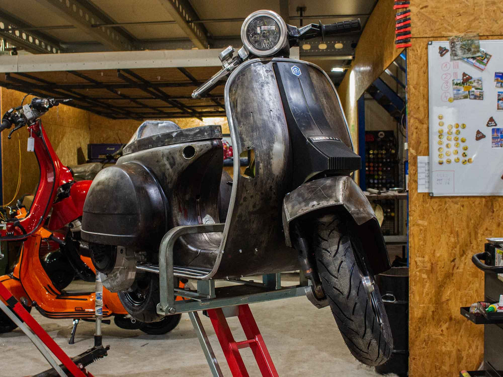 Vespa PX 288 Rawstyle Conversion