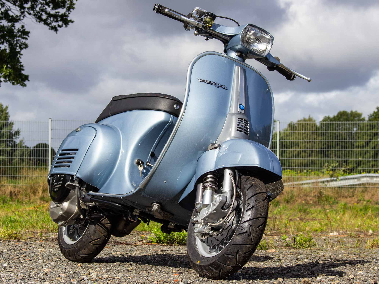 Superlow Series weitere Farben Scooter & Service Piaggio Azzurro Metallizzato 114