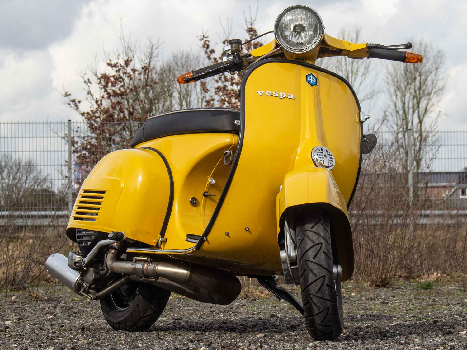 Superlow Series weitere Farben Scooter & Service Porsche Gelb