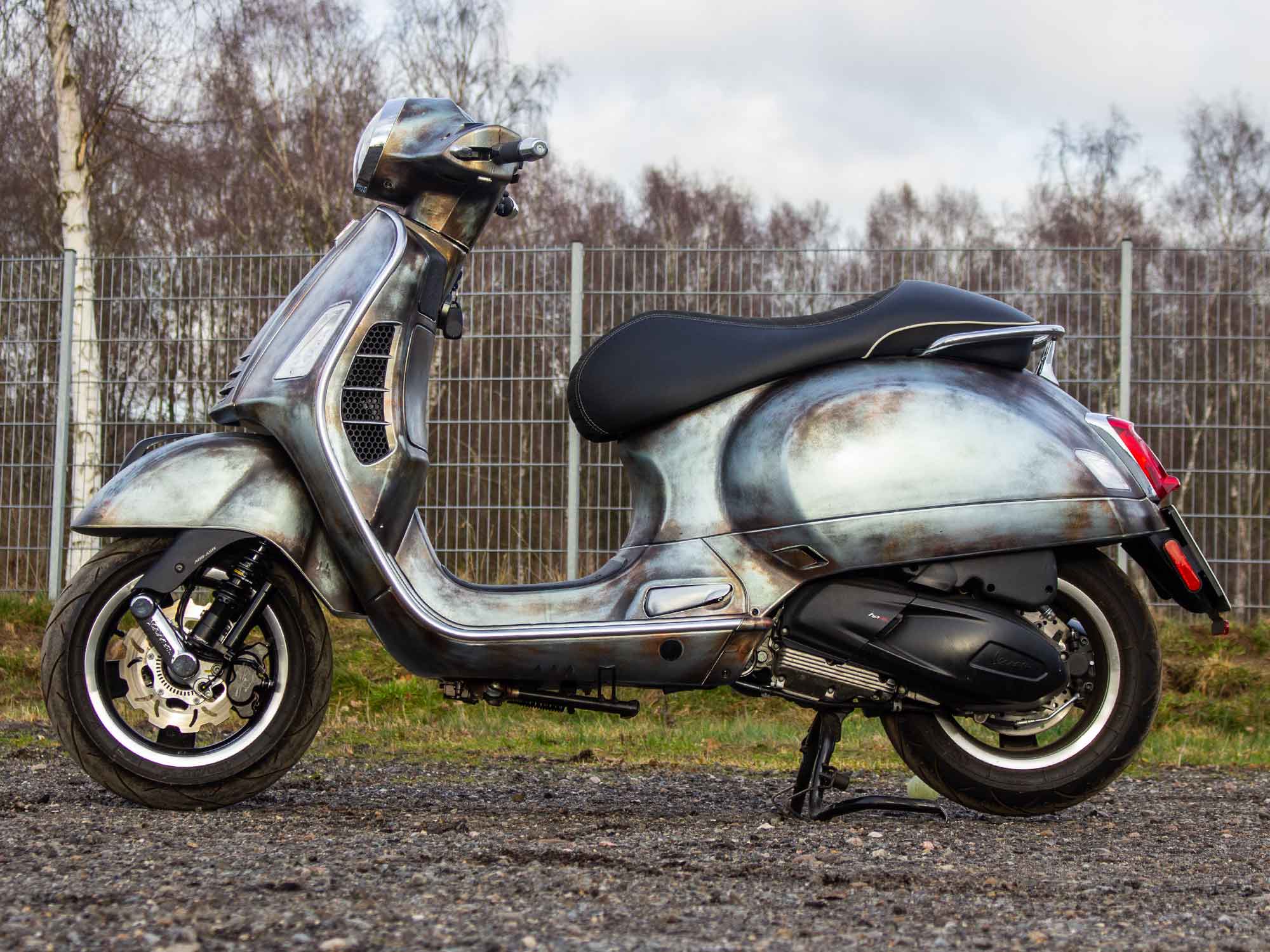 Custom Vespa GTS 300 HPE Scooter & Service