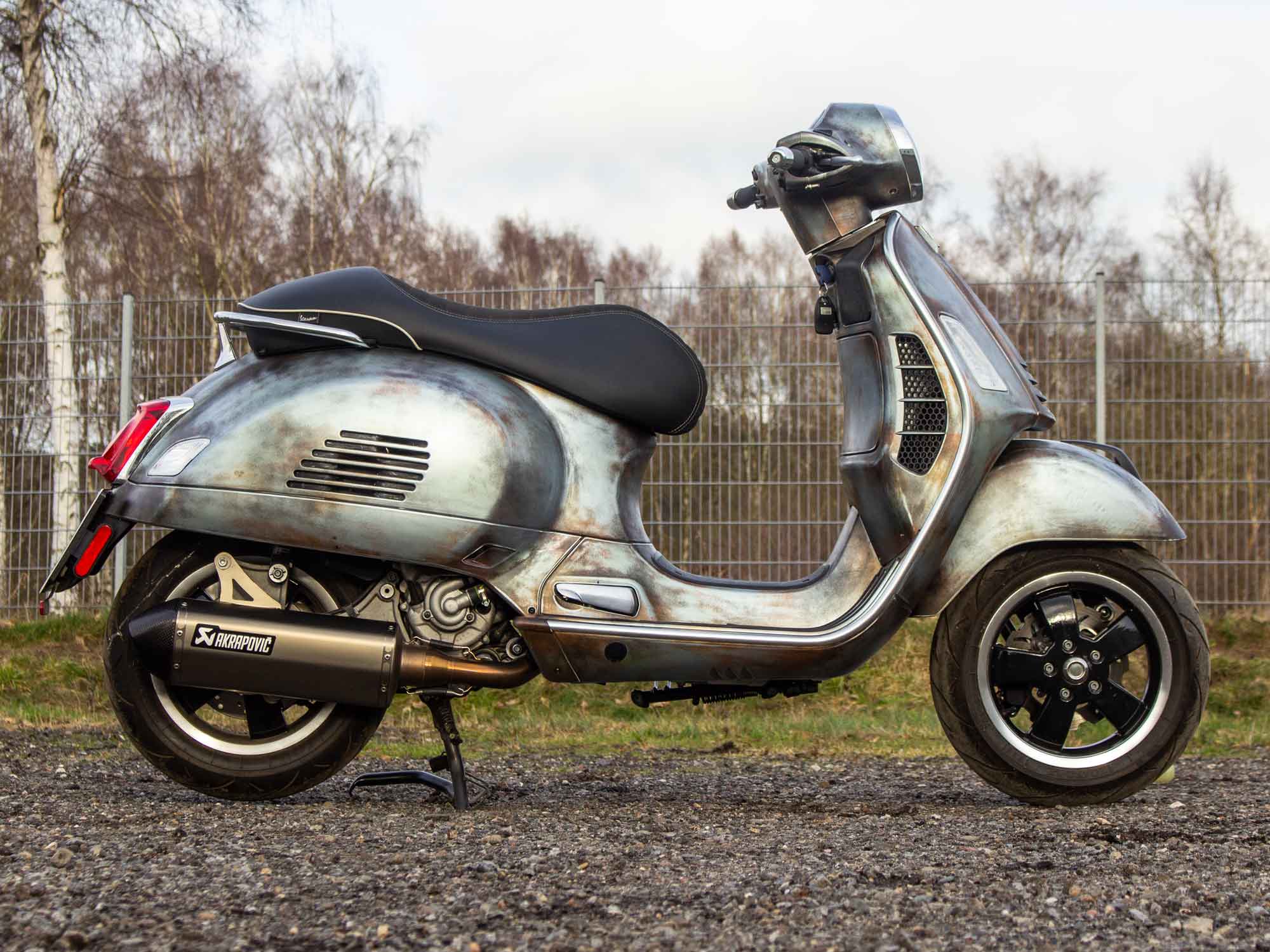 Custom Vespa GTS 300 HPE Scooter & Service