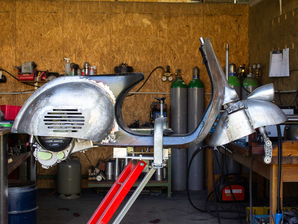 Custom Vespa Superlow GS 306 Scooter & Service