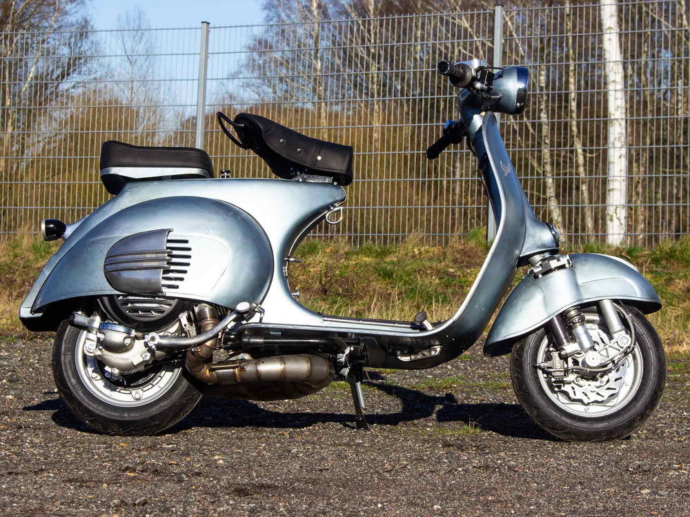 Custom Vespa VNB 244 Azzurro Metallizzato Scooter & Service