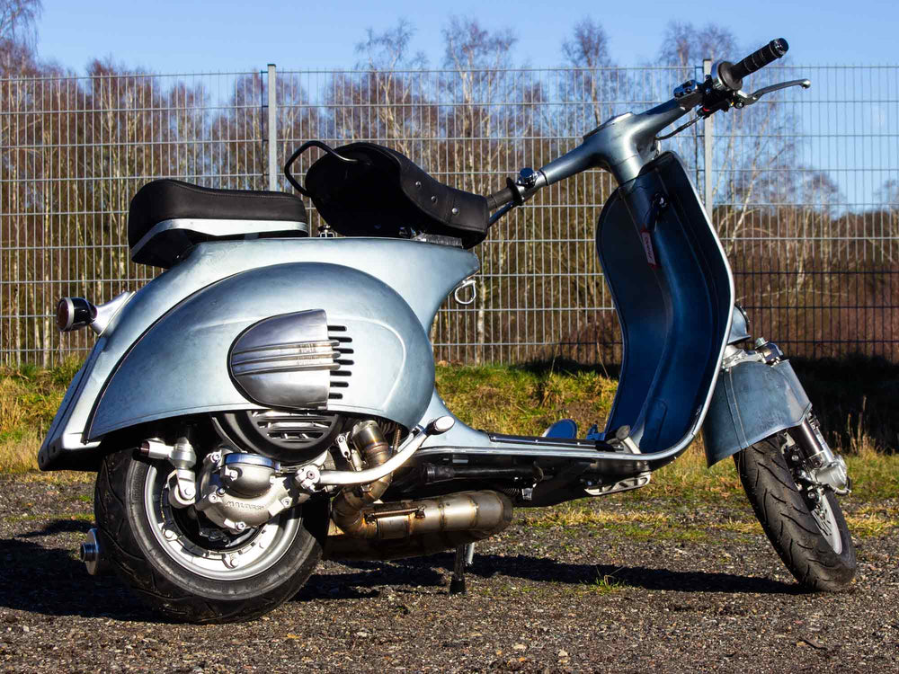 Custom Vespa VNB 244 Azzurro Metallizzato Scooter & Service