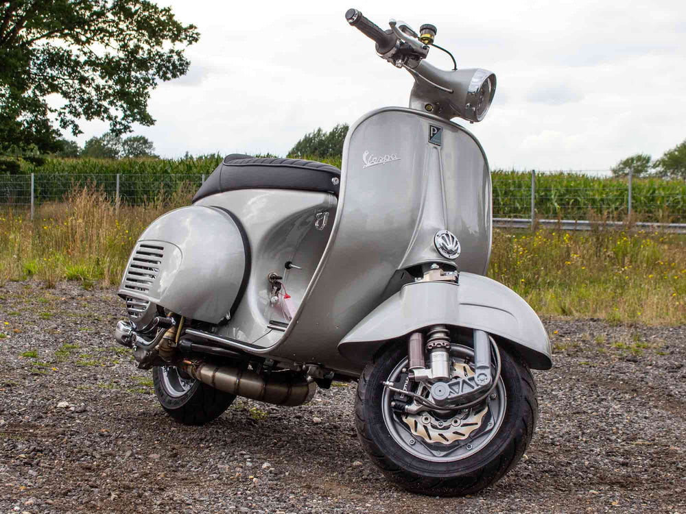 Custom Vespa VNB 244 Mercedes Silbergrau Scooter & Service