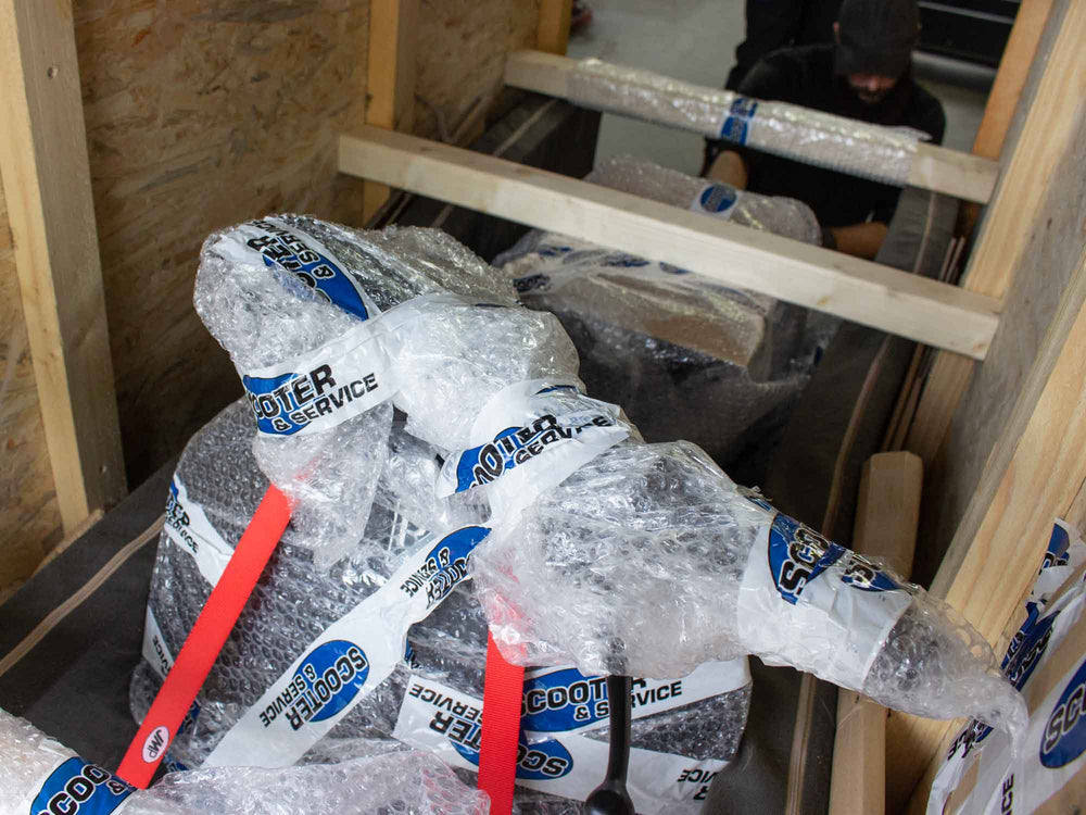 Superlow Series - Transport in die USA Scooter & Service