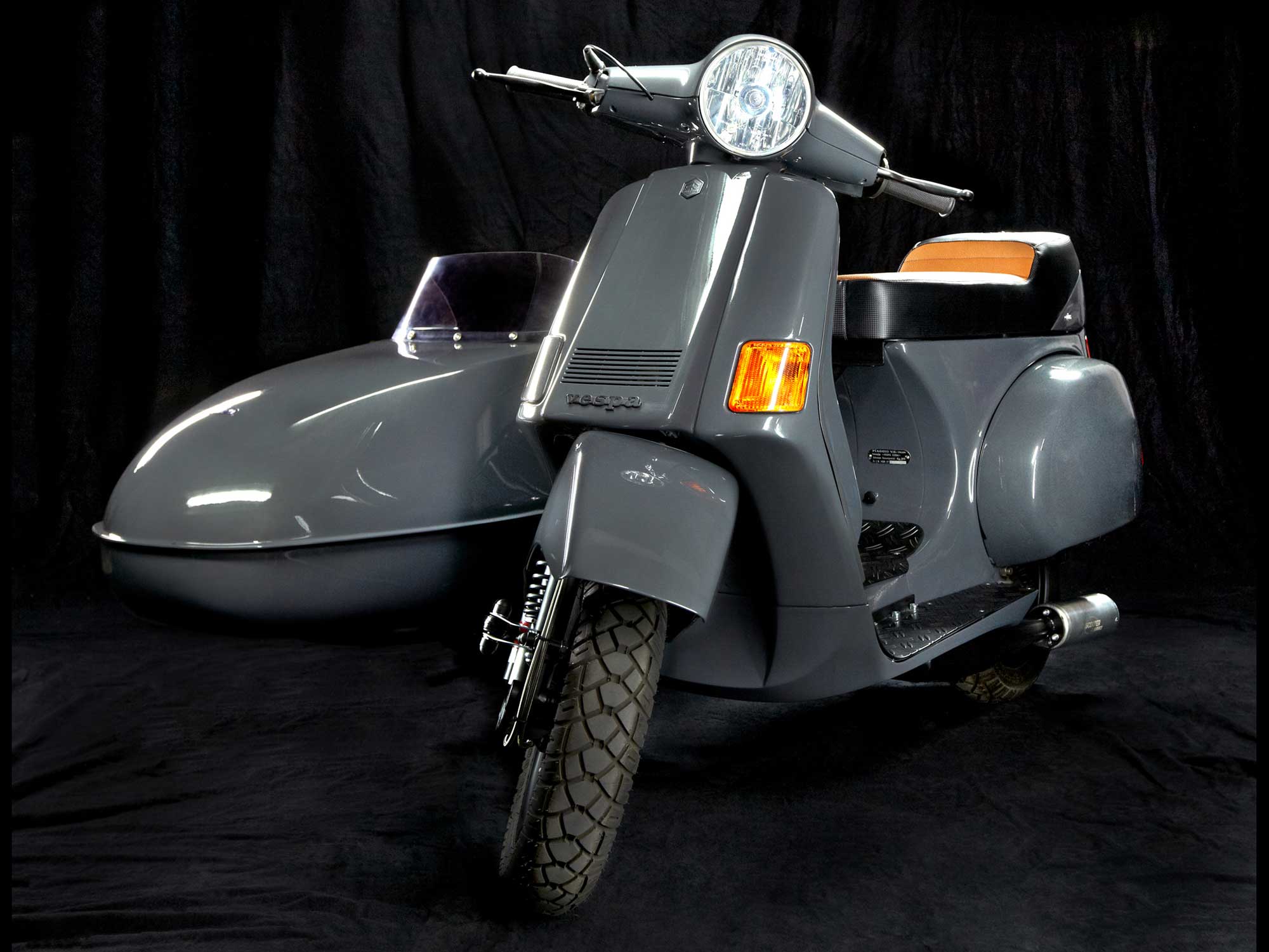 Custom Vespa Cosa Gespann