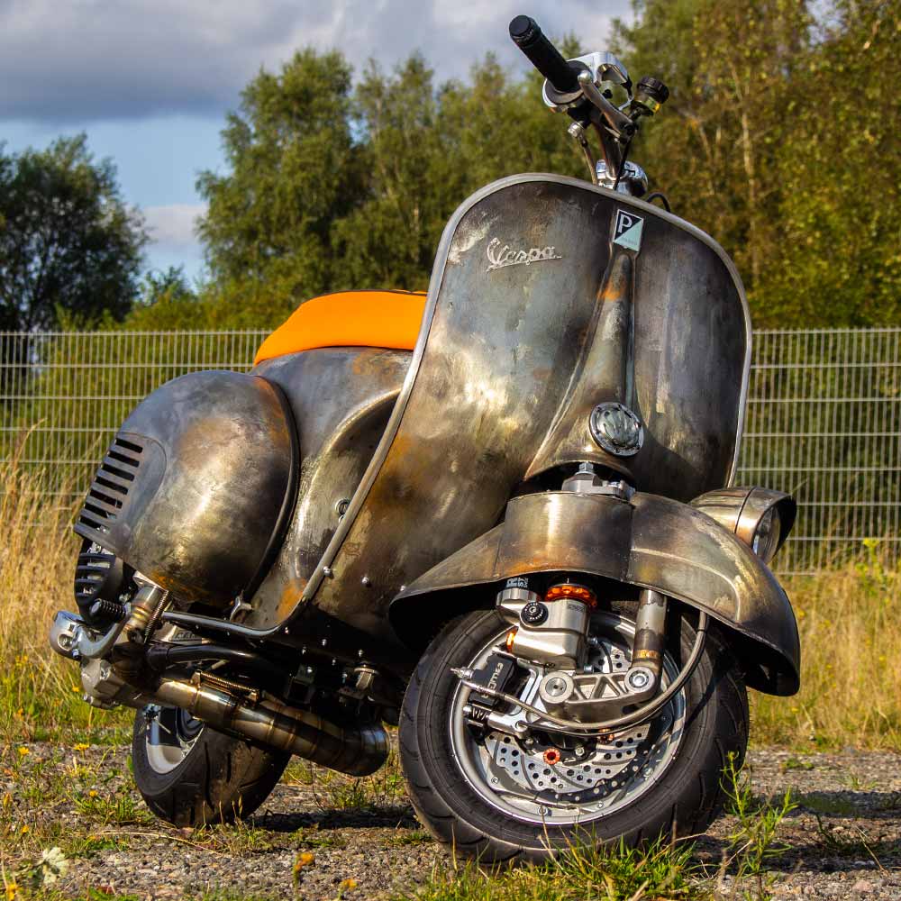 Custom Vespa Tuning mit Quattrini 250ccm Motor und Scheibenbremse