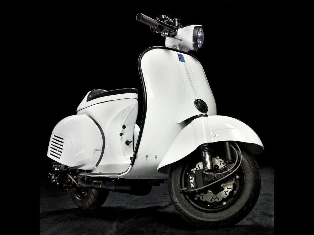 Custom Vespa Tuning VNB mit 181ccm Motor, Scheibenbremse und Sitzbanktank