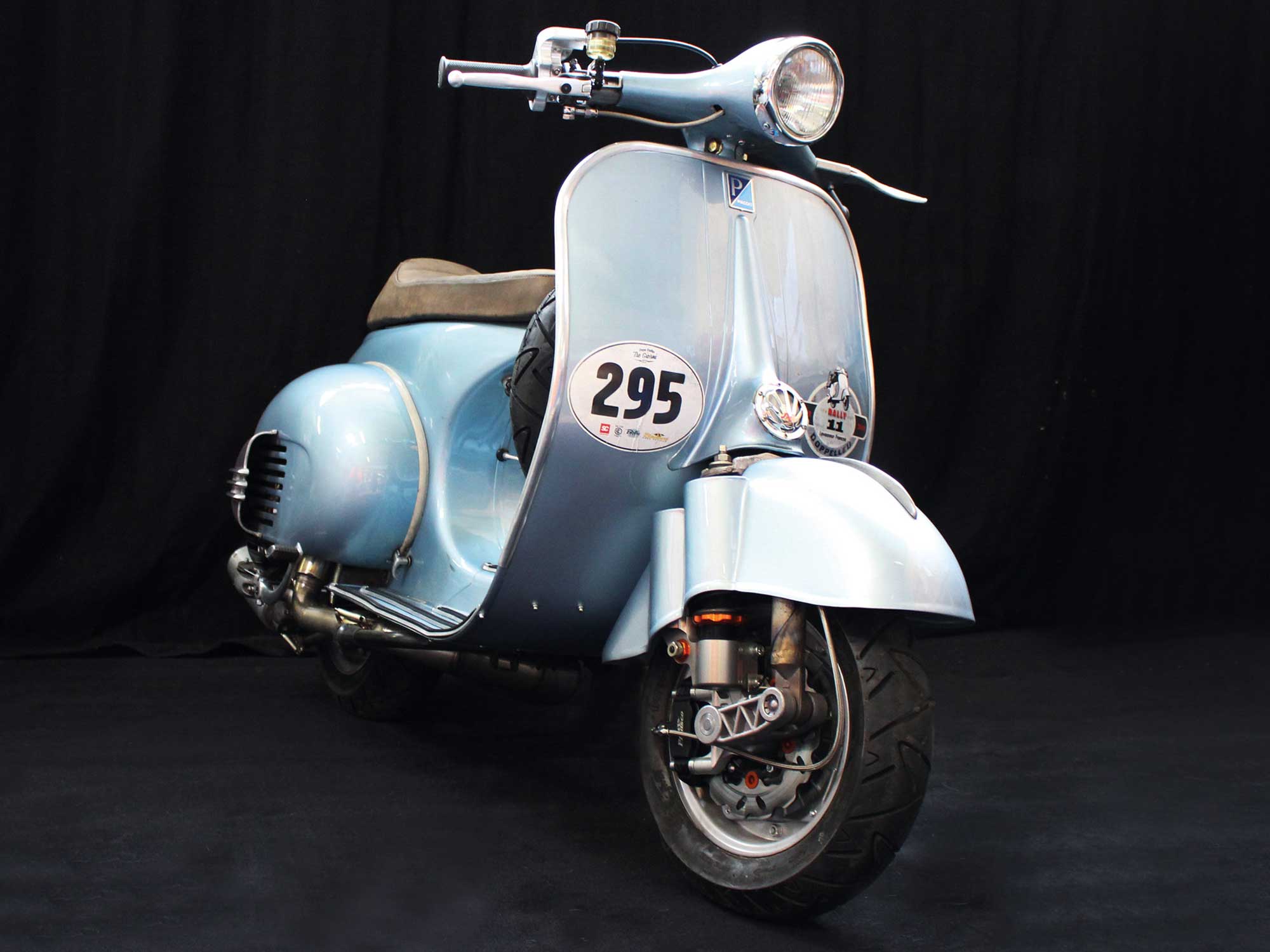 Custom Vespa VNB 221 Classic