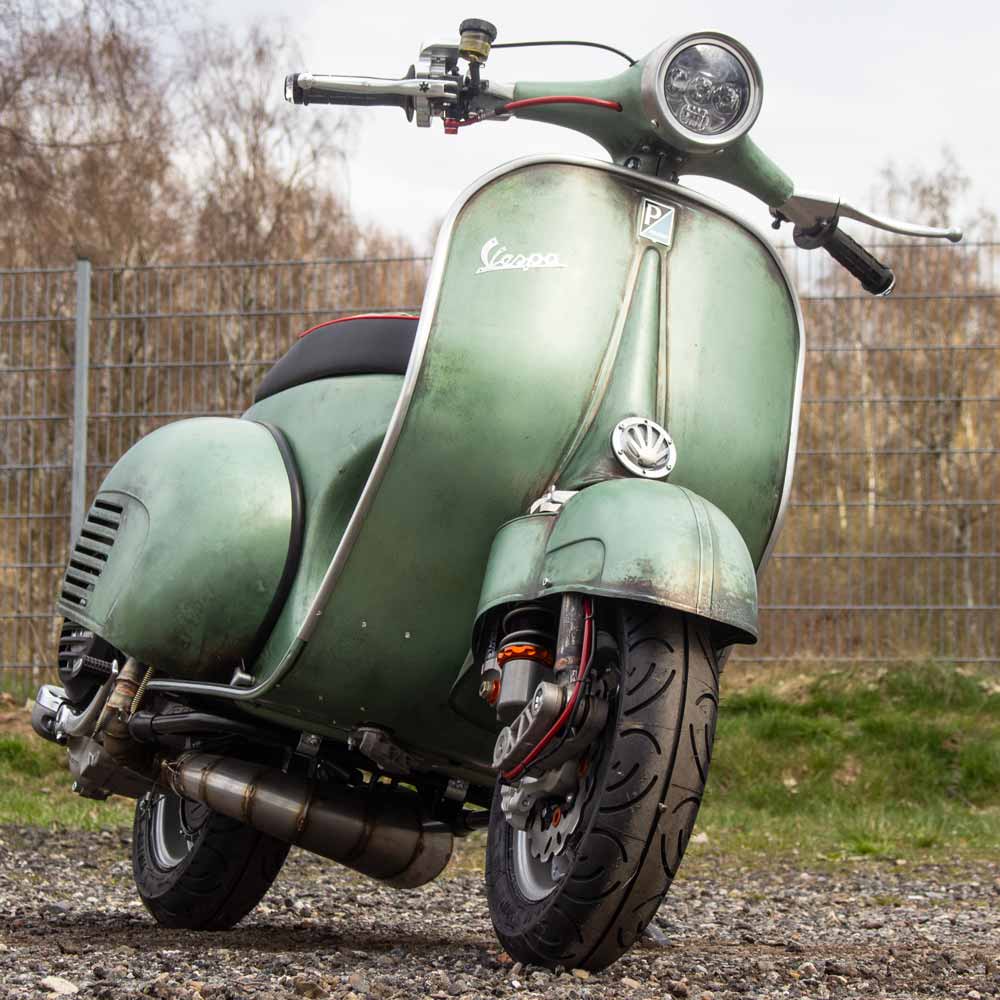 Custom Vespa mit Rawstyle Lackierung Piaggio Verde 6002