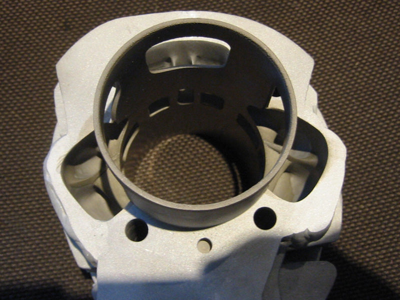 Umgearbeiteter Malossi Zylinder mit grossen Kanälen