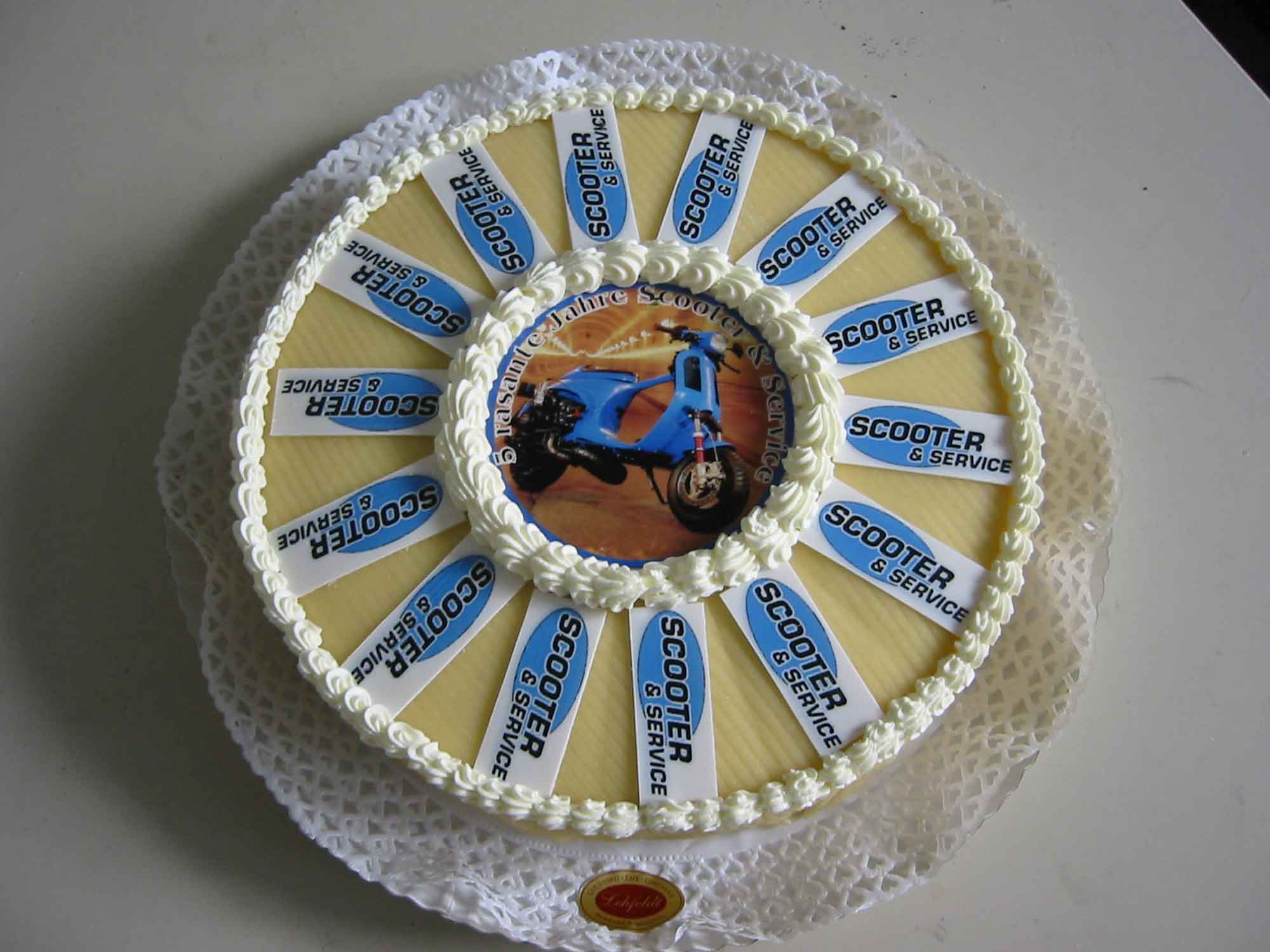 Torte zum 5-jährigen Bestehen von Scooter and Service
