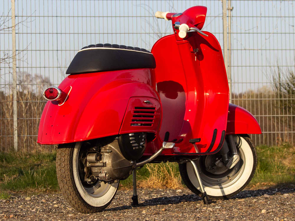 Vespa V50 1. Serie Restauration Scooter & Service