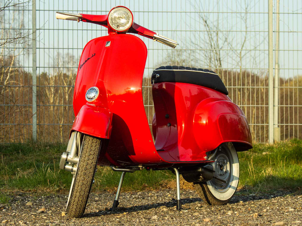 Vespa V50 1. Serie Restauration Scooter & Service