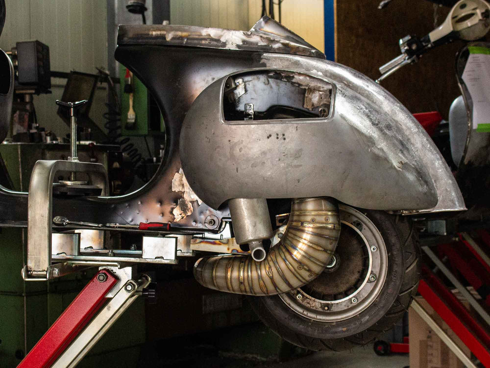 Vespa Rahmen Umbau GS 250 Porsche Arctic Grey