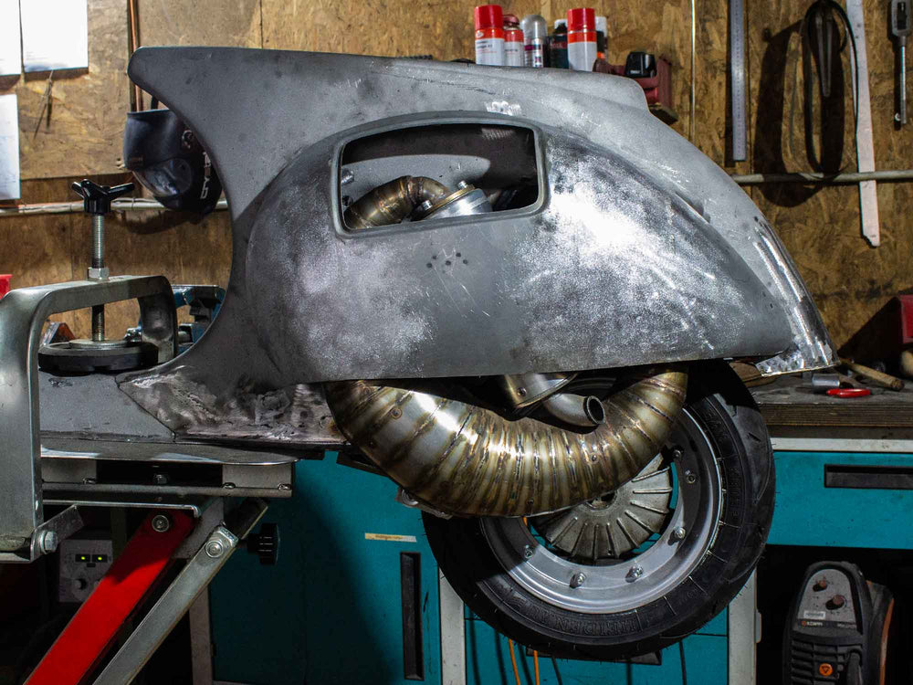 Entstehung der Motovespa mit BFA 288ccm Motor in der Scooter & Service Werkstatt