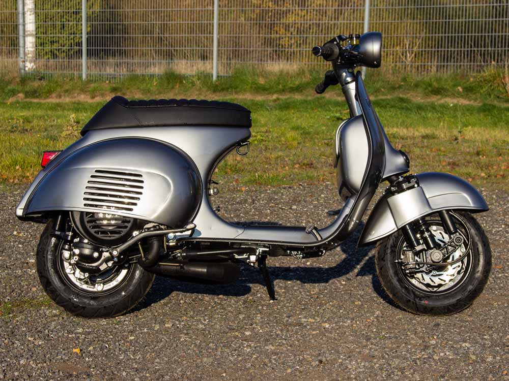 Custom Vespa VNB 221 in BMW Donington Grey