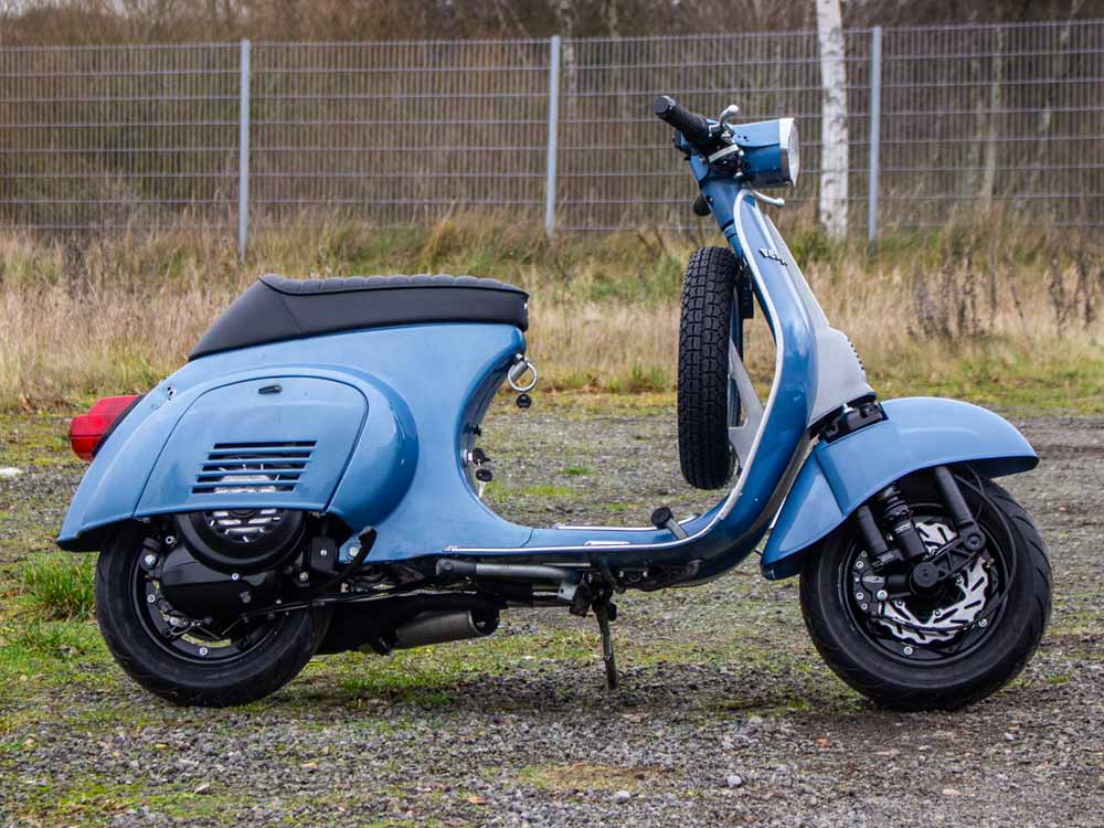 Custom Vespa 50N mit Scheibenbremse und 170ccm Egig Motor