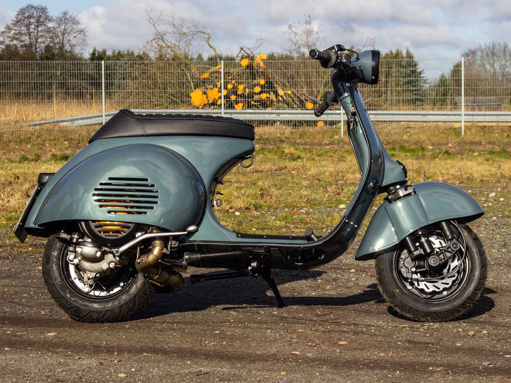Custom Vespa GS 244ccm mit Scheibenbremse in Mini Sage Green