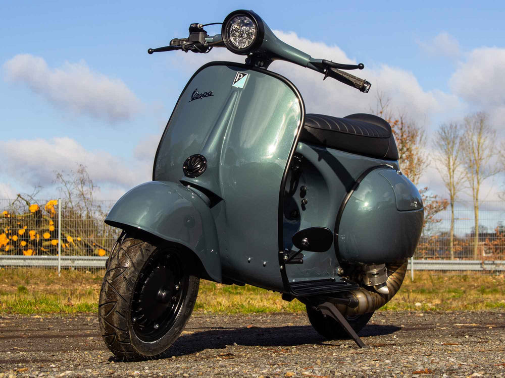 Custom Vespa GS 244ccm mit Scheibenbremse in Mini Sage Green