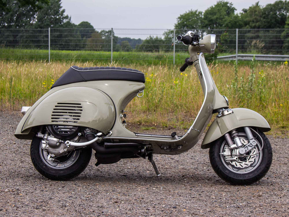 Custom Vespa VBB 244ccm Classic in Porsche Steingrau