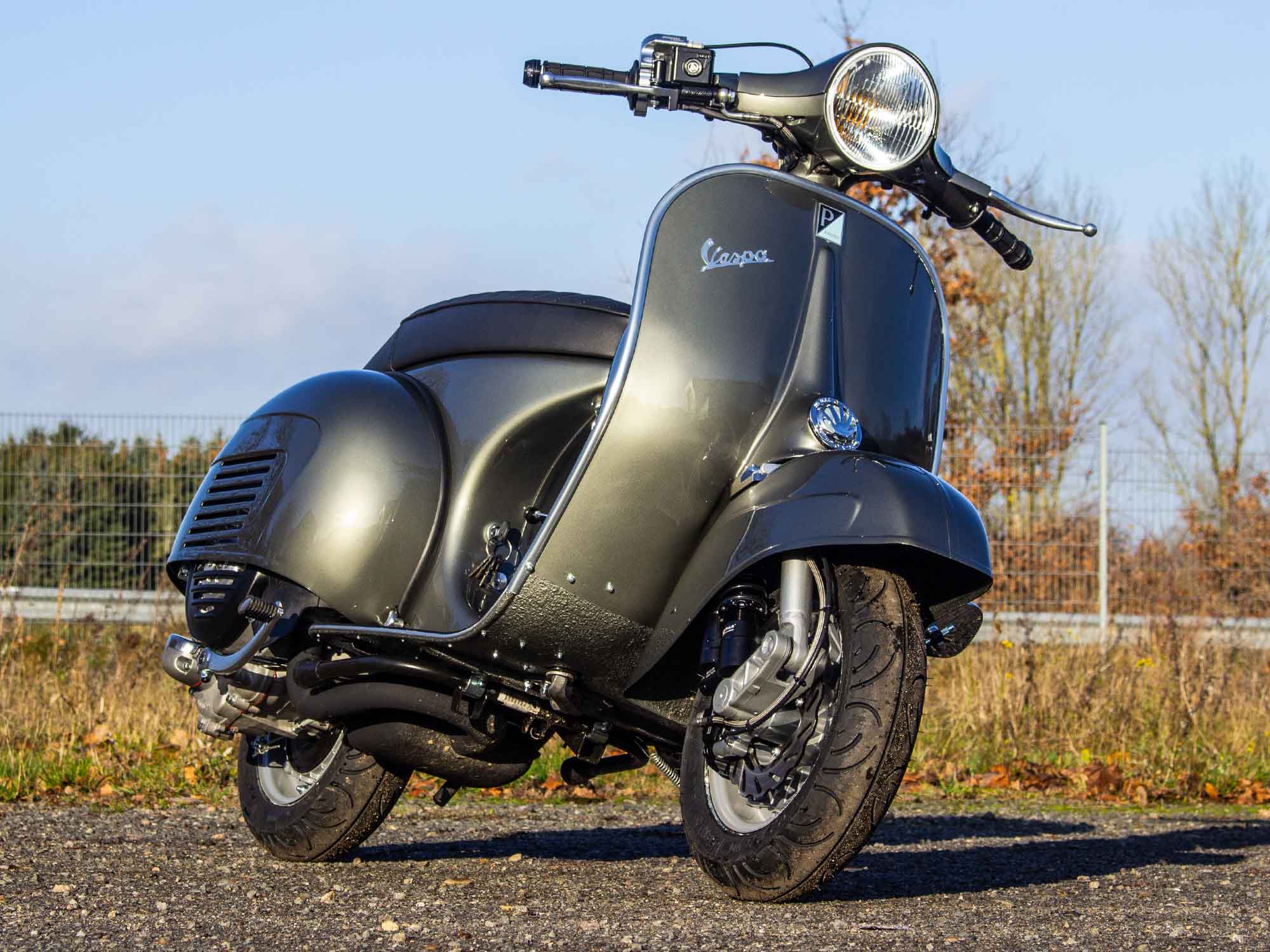 Custom Vespa GS 125ccm in Porsche Felsengruen