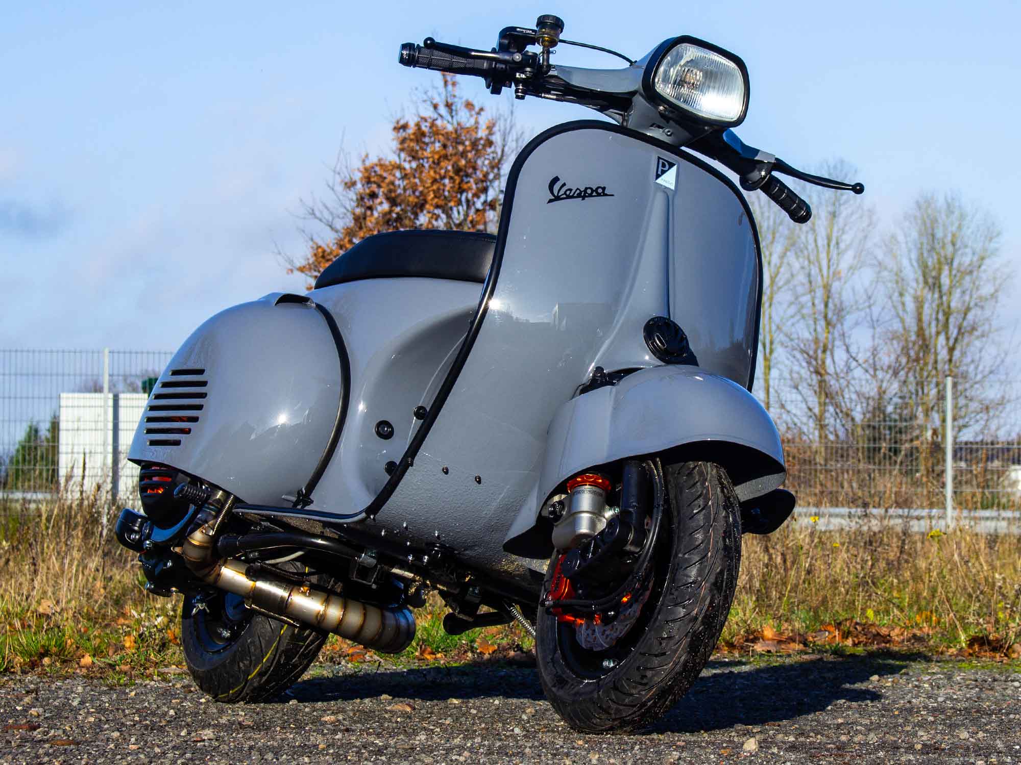 Custom Vespa GS 250ccm in Porsche Arctic Grey