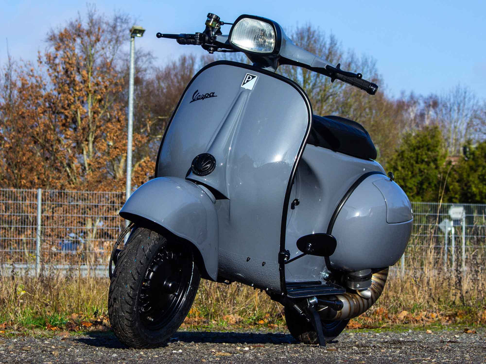 Custom Vespa GS 250ccm in Porsche Arctic Grey 1