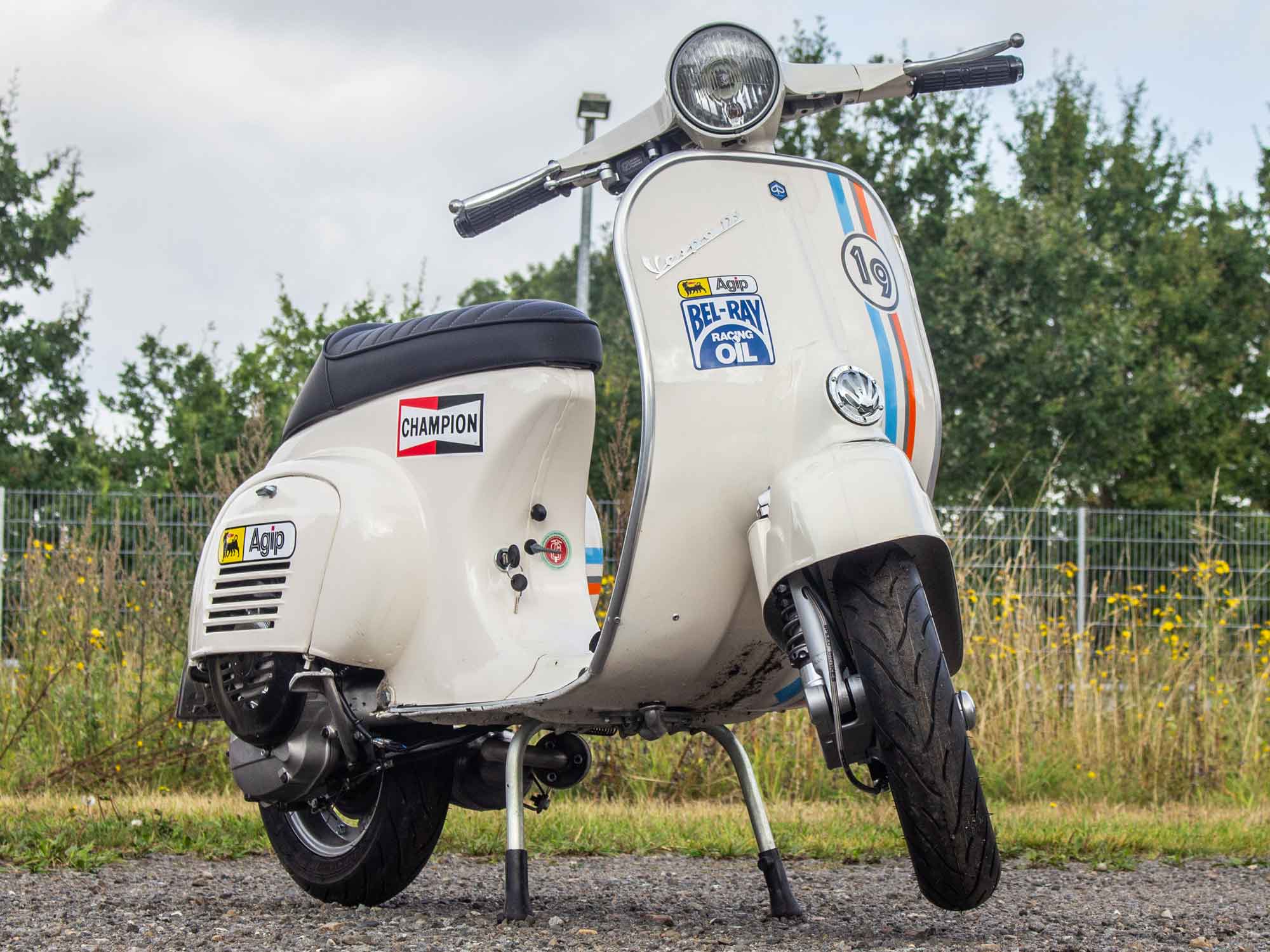Custom Vespa Umbau Primavera mit Egig 170ccm Motor und Scheibenbremse
