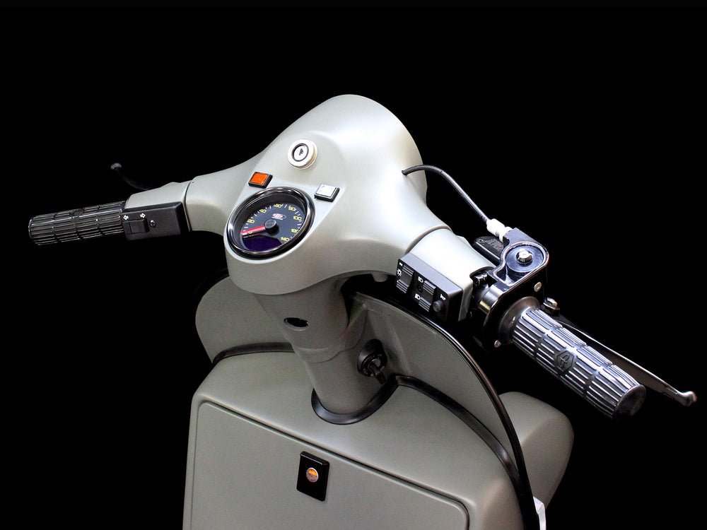 Custom Vespa PX 200 Superlow Scooter & Service