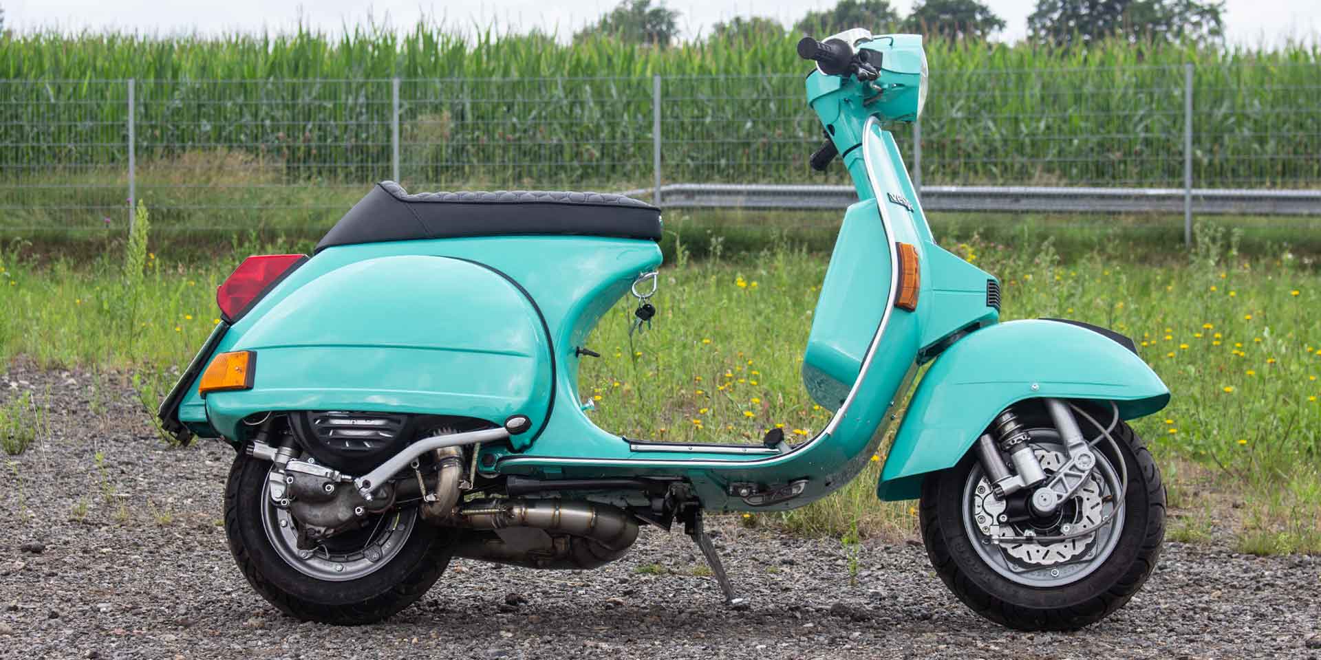 Custom Vespa PX 221 mint mit Scheibenbremse