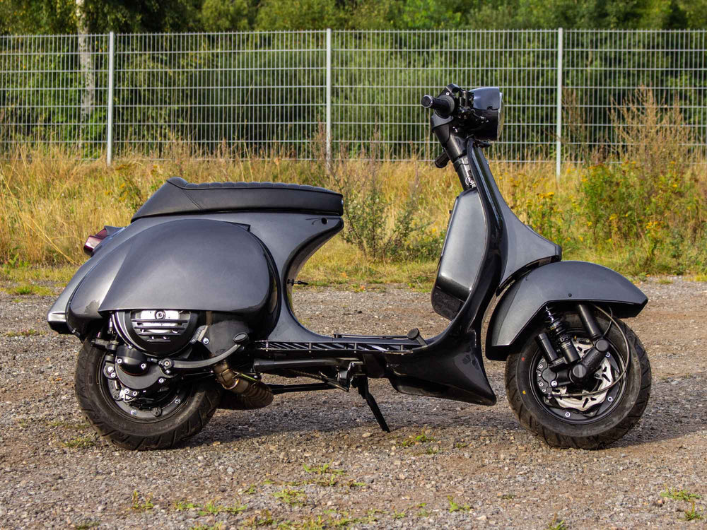Custom Vespa PX mit BFA 306ccm Motor und handgefertigtem Curley Auspuff Scooter & Service