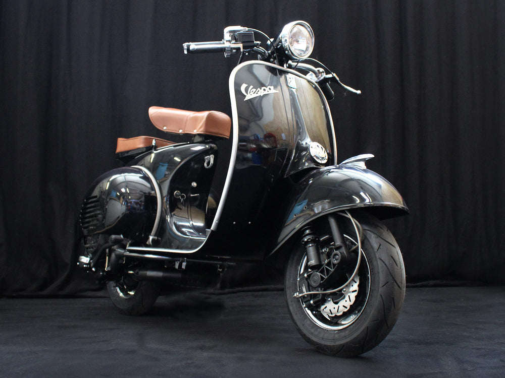 Custom Vespa Tuning Struzzo 150 mit 221ccm Malossi Motor und Scheibenbremse