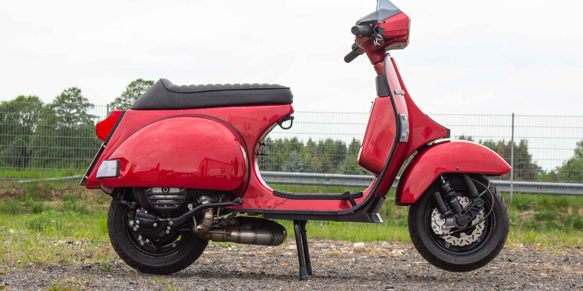 Custom Vespa T5 mit Quattrini 244 und Scheibenbremse