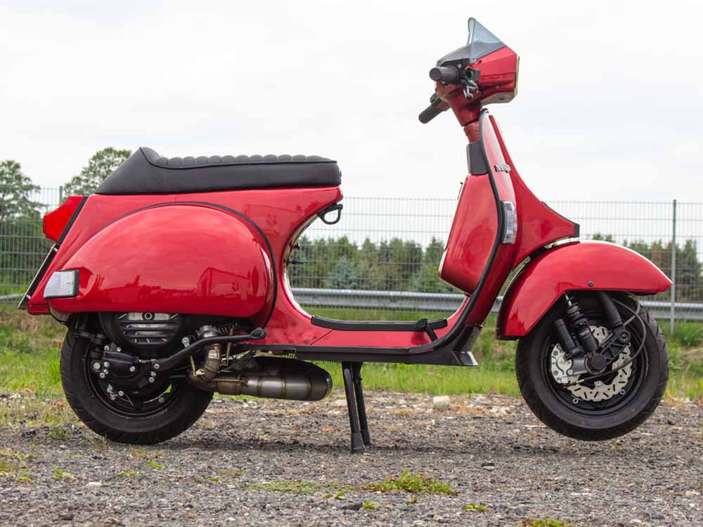 Custom Vespa T5 mit Quattrini 244 und Scheibenbremse